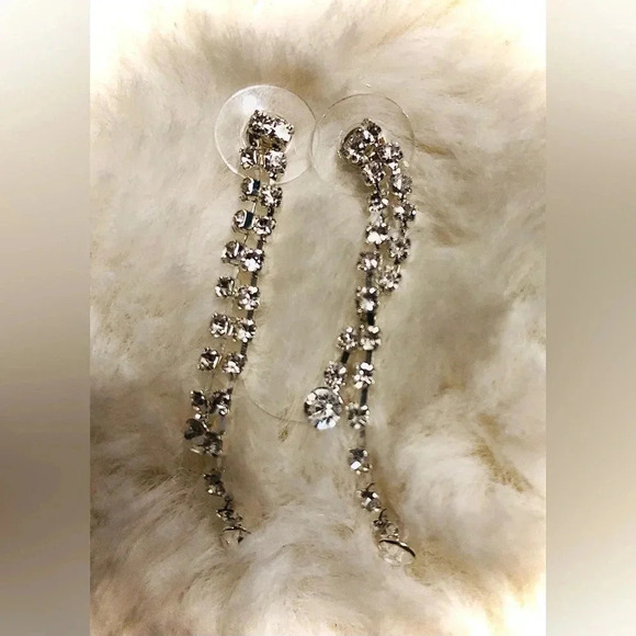 Rhinestone Circle Pendant Necklaces, Earrings & much more. - Picture 8 of 9